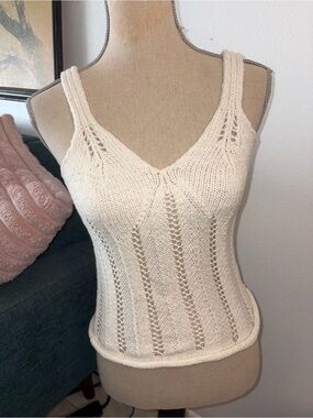 Women’s Abercrombie and Fitch Small Cream Knit Tank